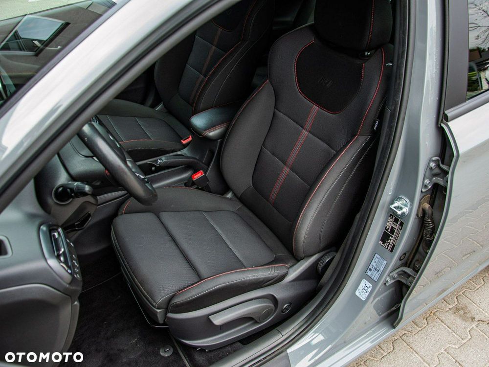Hyundai i30 - 30