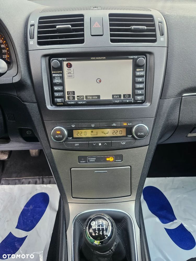 Toyota Avensis - 9