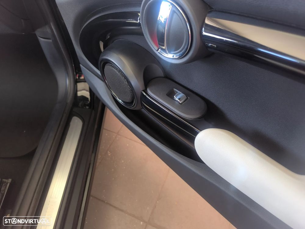 MINI 3 Portas - 13