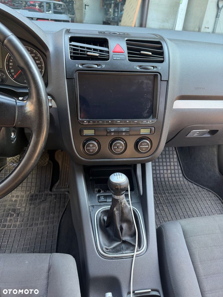 Volkswagen Golf 1.9 TDI Comfortline - 14