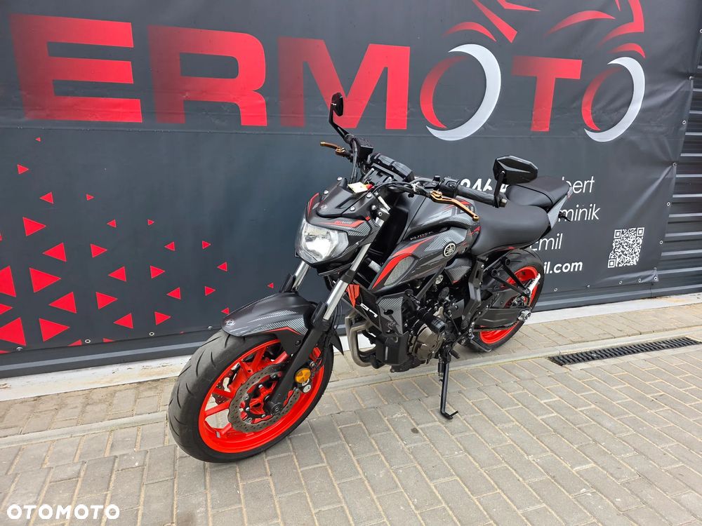 Yamaha MT - 6