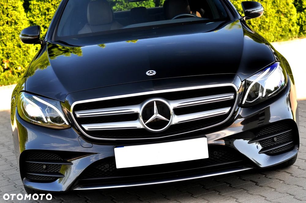 Mercedes-Benz Klasa E 220 d AMG - 3