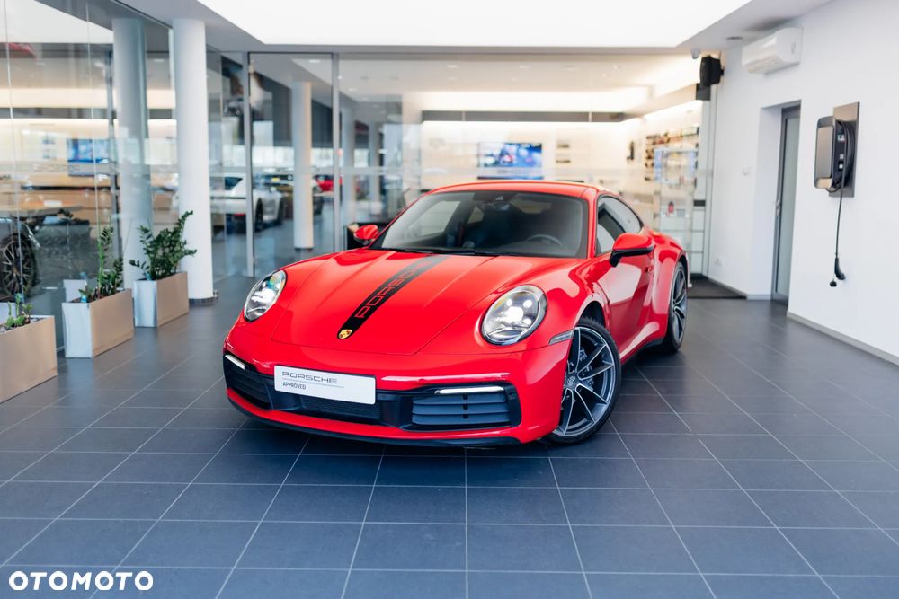 Porsche 911 Carrera - 3