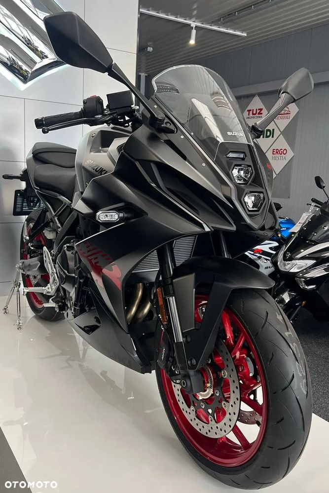 Suzuki GSX-R - 4