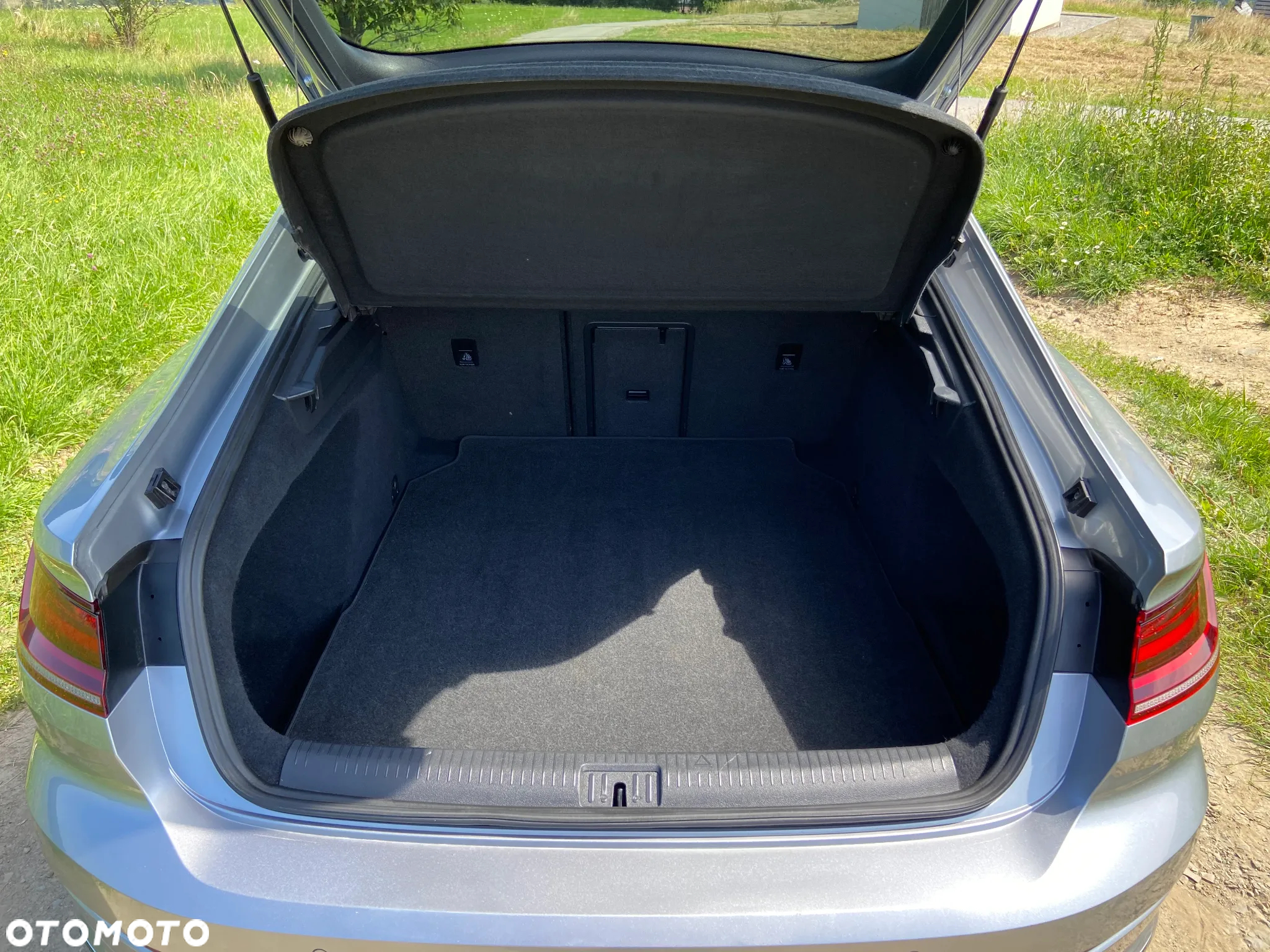 Volkswagen Arteon 2.0 TDI SCR R-Line DSG - 37
