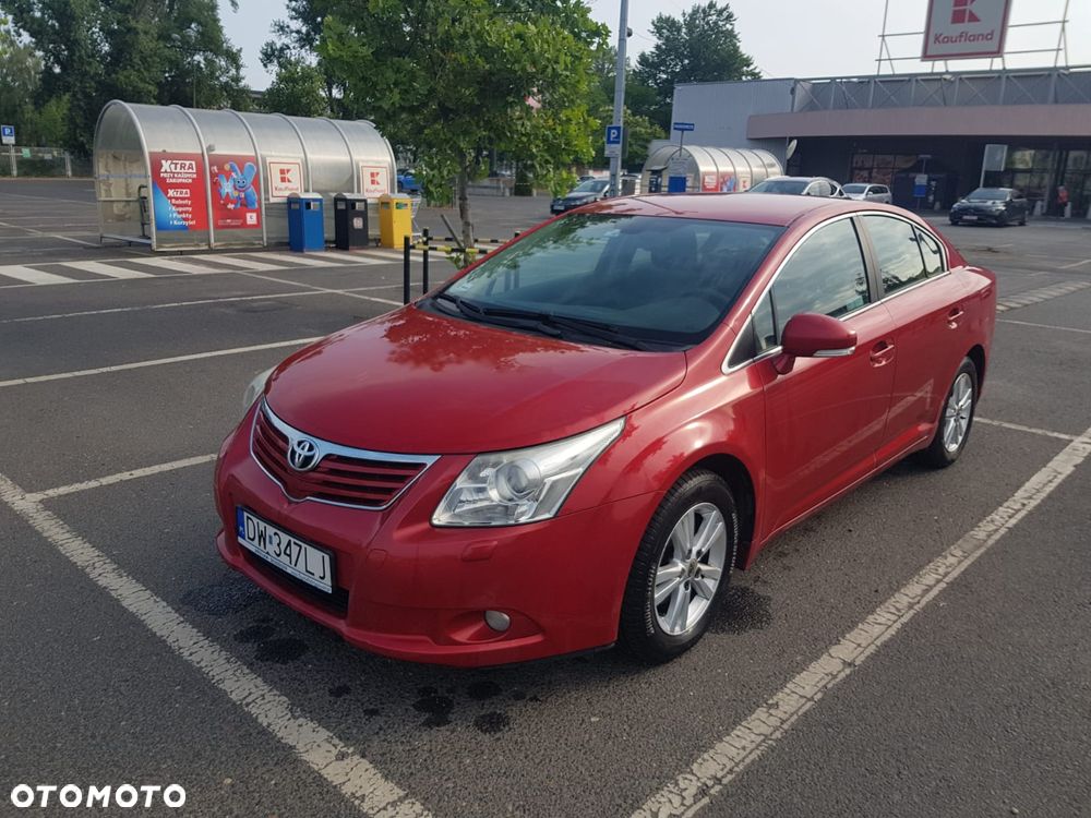 Toyota Avensis 1.8 Sol - 1