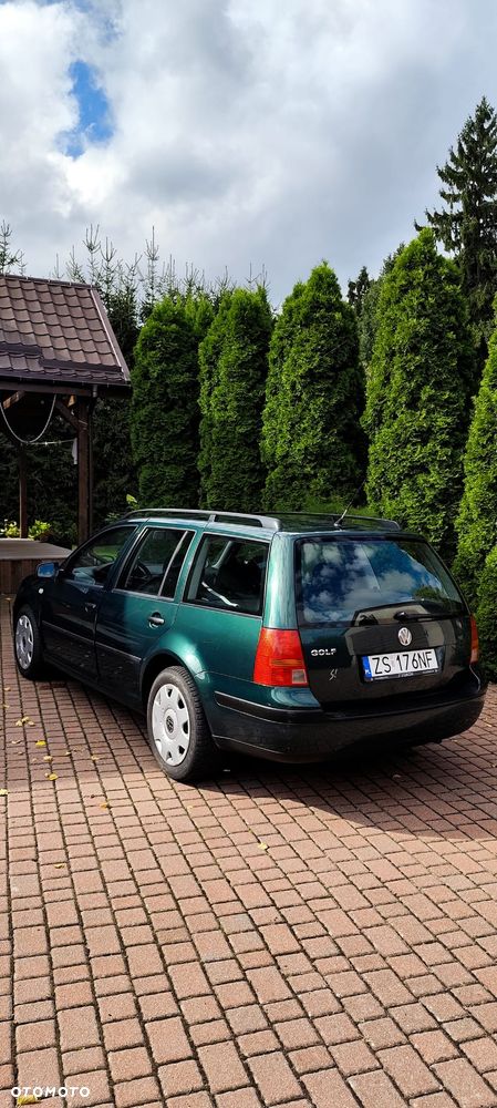 Volkswagen Golf - 3