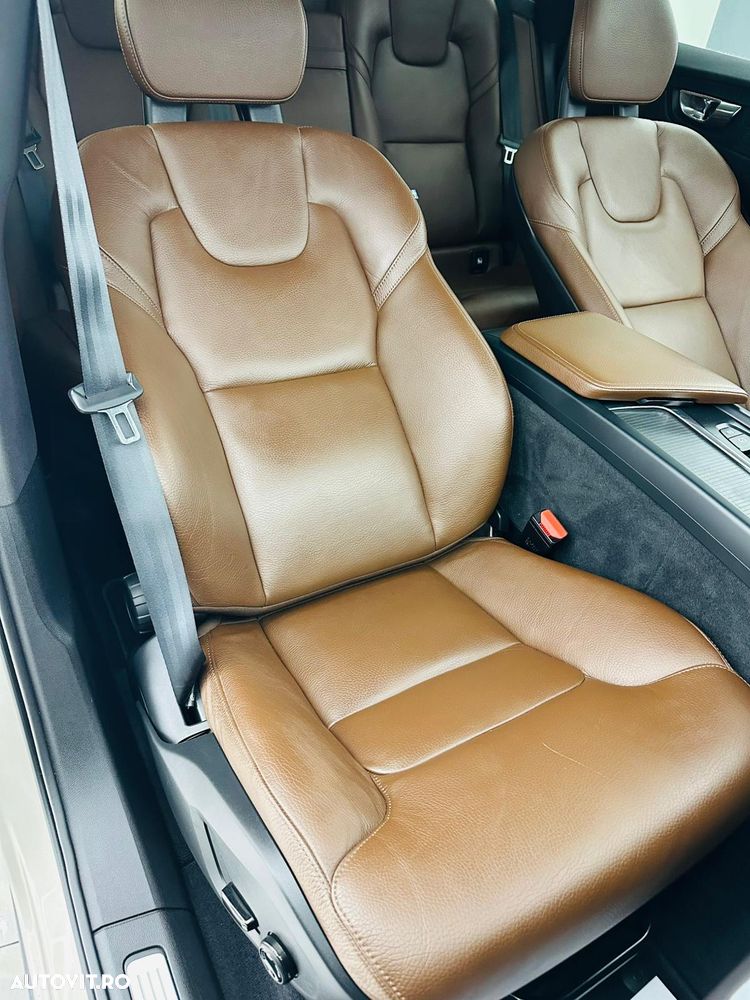 Volvo XC 60 D4 Geartronic Momentum Pro - 23
