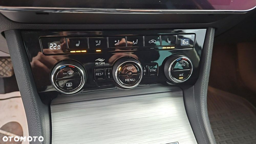 Skoda Superb 1.5 TSI Ambition - 19