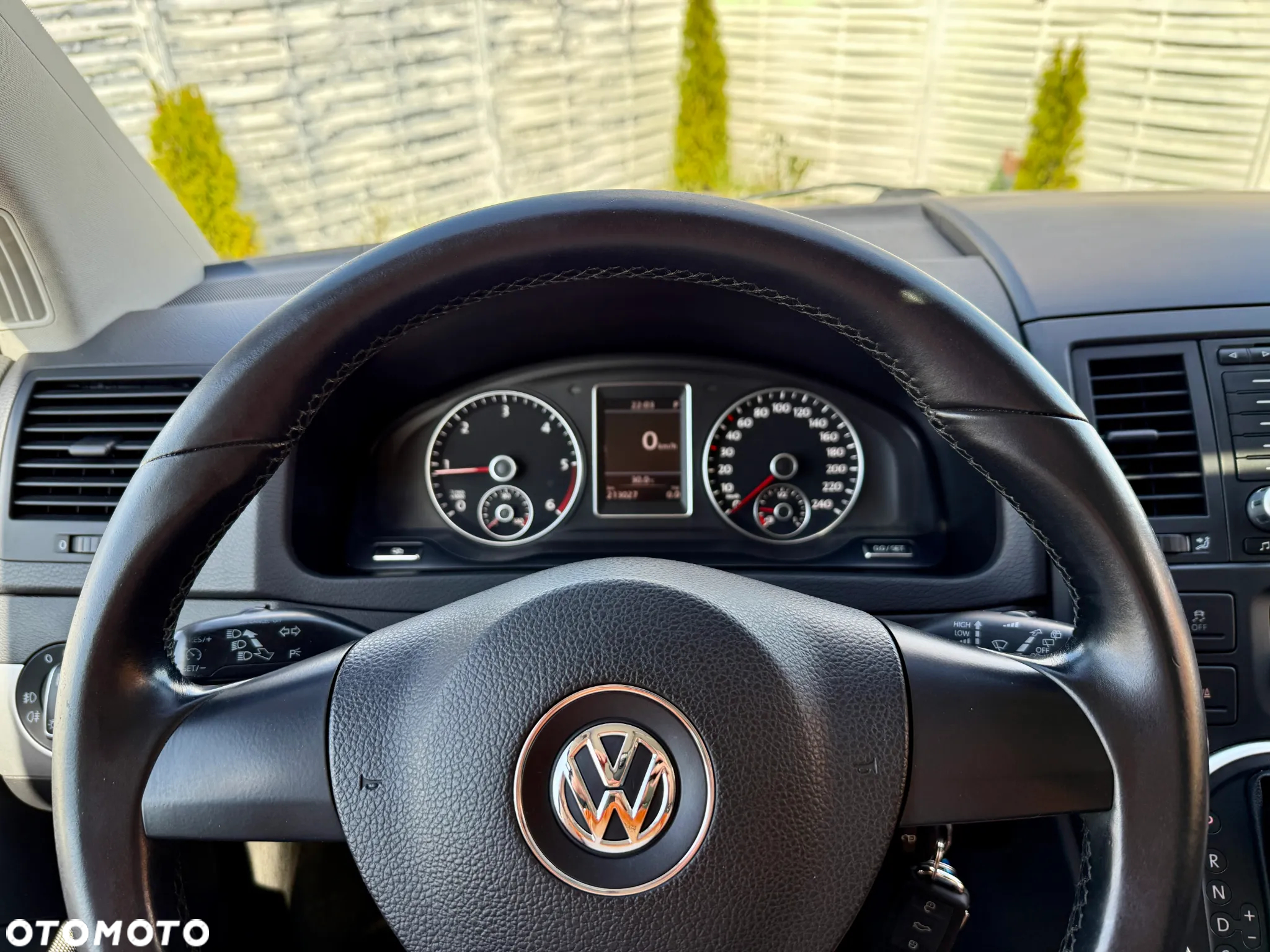 Volkswagen Multivan - 7