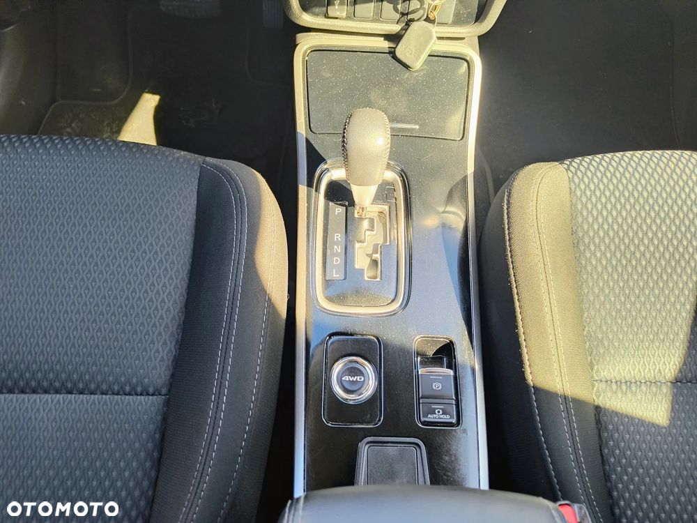 Mitsubishi Outlander 2.0 Intense + 4WD CVT - 20