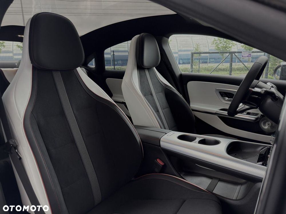 Mercedes-Benz CLA 200 58kWh - 26
