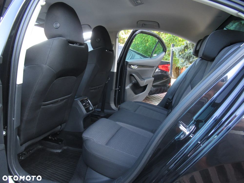 Skoda Octavia 1.5 TSI ACT Ambition - 7