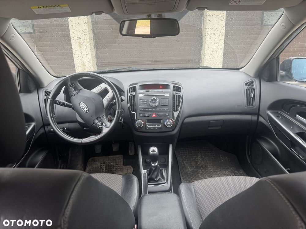 Kia Ceed - 1