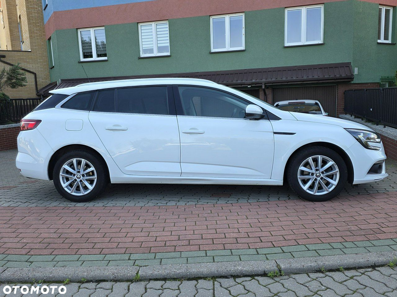 Renault Megane 1.5 Blue dCi Intens - 14