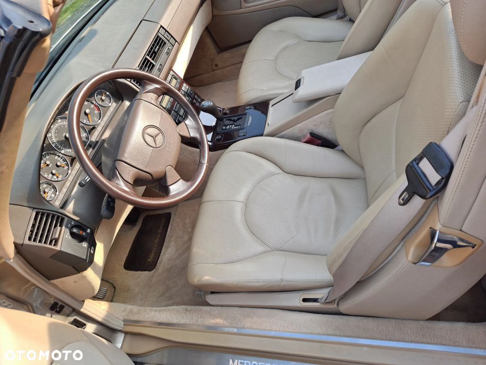 Mercedes-Benz SL - 22