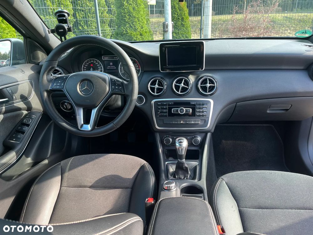 Mercedes-Benz Klasa A 180 Activity Edition - 11