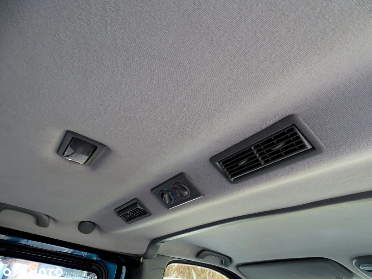 Renault Trafic L1H1 Passenger Quickshift - 14