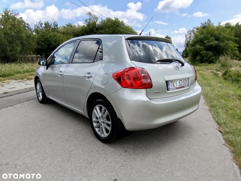 Toyota Auris 1.4 D-4D Edition - 10