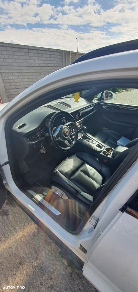 Porsche Macan - 5