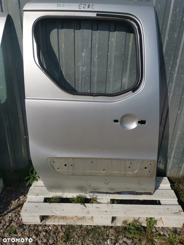 DRZWI PRAWY TYŁ CITROEN BERLINGO 2 EZRC