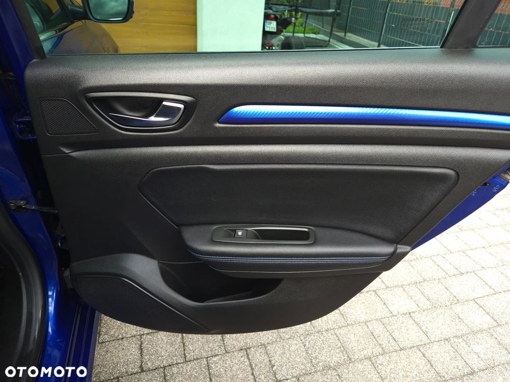 Renault Megane ENERGY TCe 205 EDC GT - 29