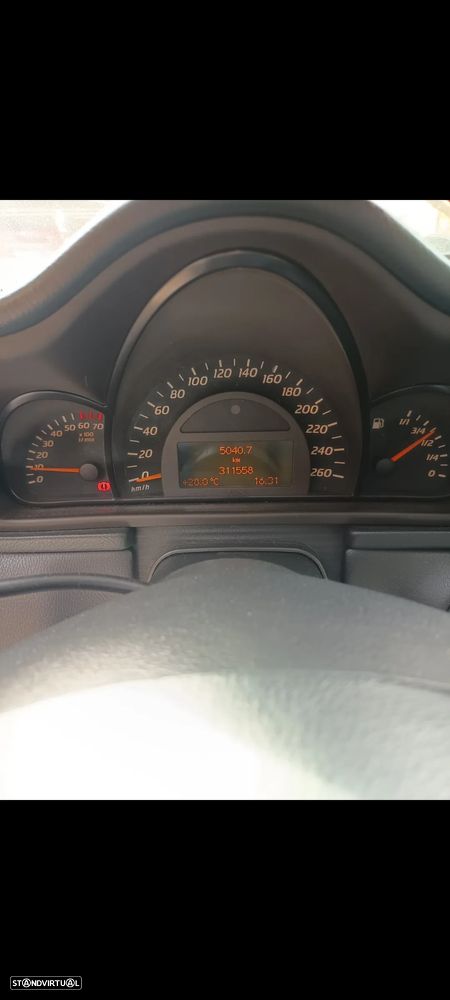 Mercedes-Benz C 200 Sport Coupé Kompressor Classic - 13