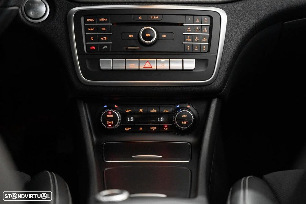 Mercedes-Benz CLA 200 d 7G-DCT Urban - 12