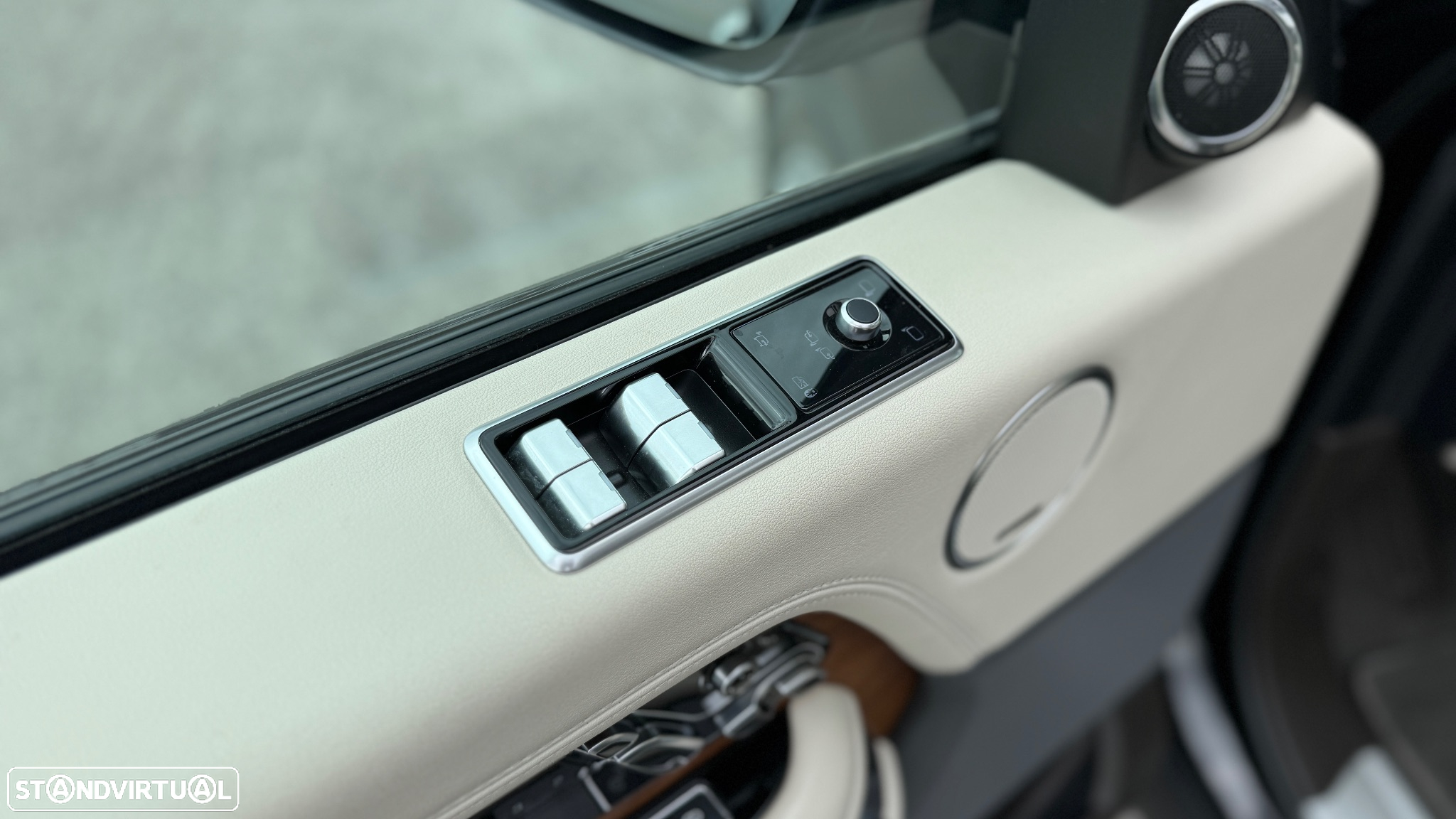 Land Rover Range Rover 2.0 Si4 PHEV Vogue - 34