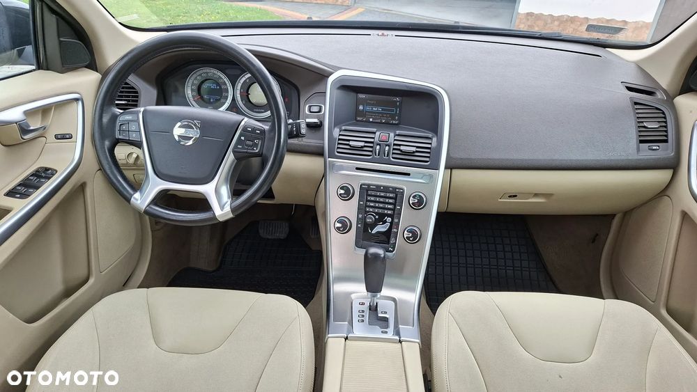 Volvo XC 60 2.4D AWD - 10