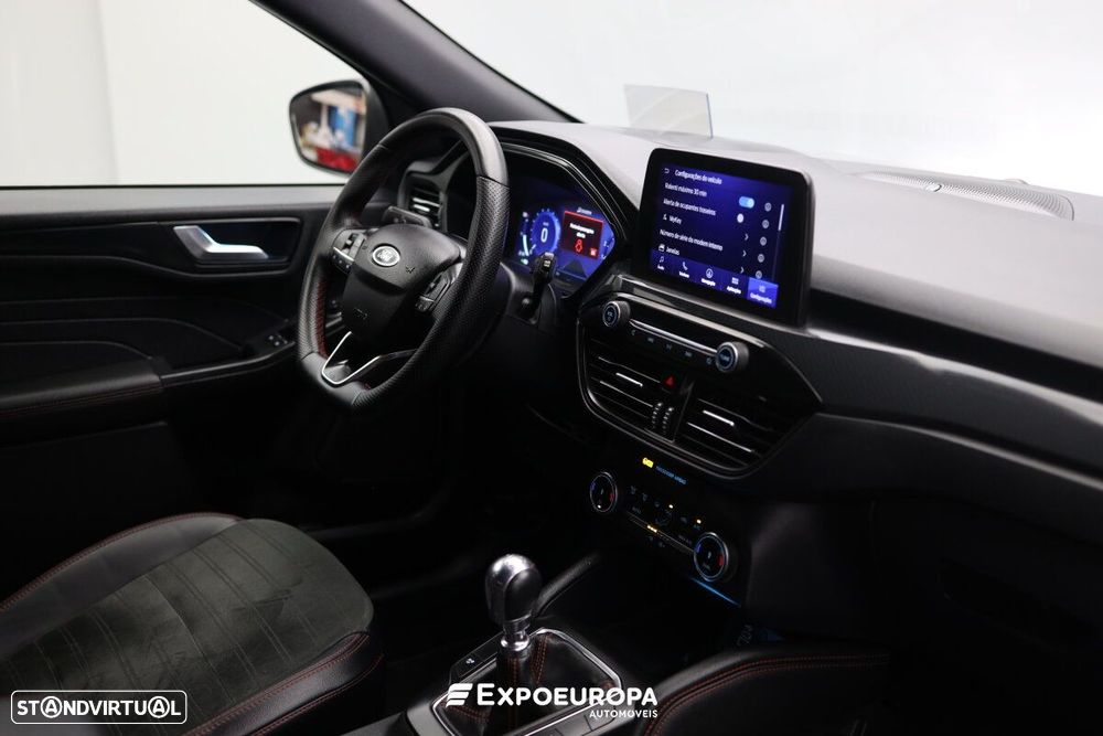 Ford Kuga 1.5 EcoBoost ST-Line Design - 31
