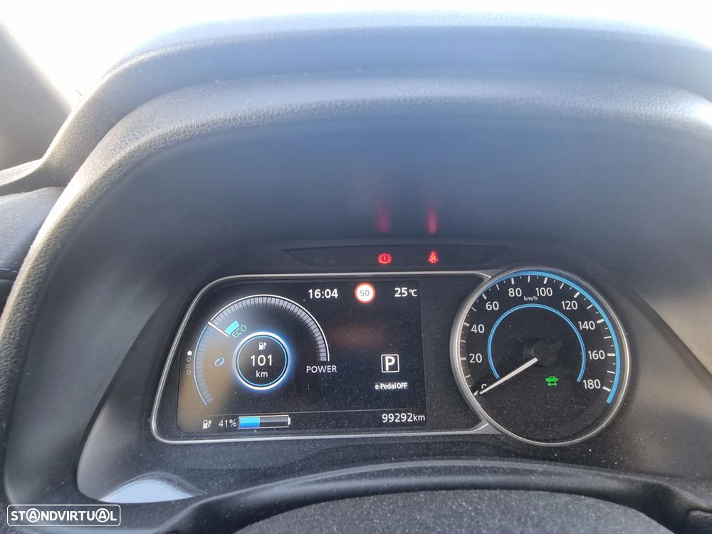 Nissan Leaf Acenta - 11