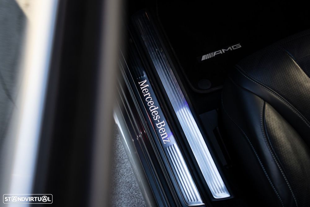 Mercedes-Benz S 400 d Longo 4-Matic - 32