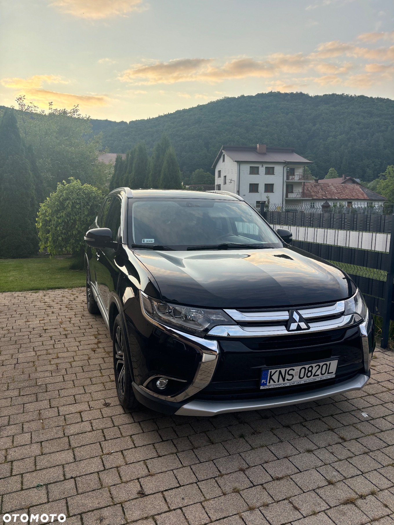 Mitsubishi Outlander 2.0 Intense + 4WD CVT - 16