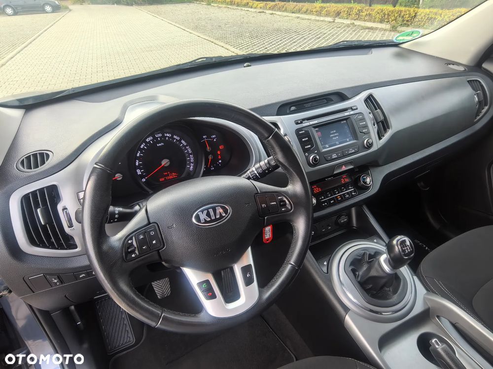 Kia Sportage 1.7 CRDI 2WD Dream-Team Edition - 22