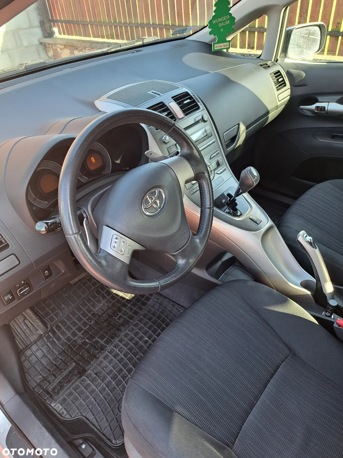 Toyota Auris 1.6 VVT-i Luna MM - 6