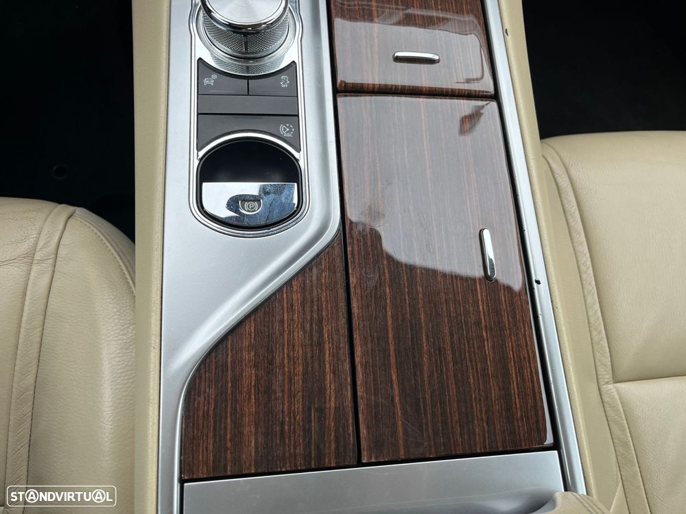 Jaguar XF 2.2 D Luxury - 34