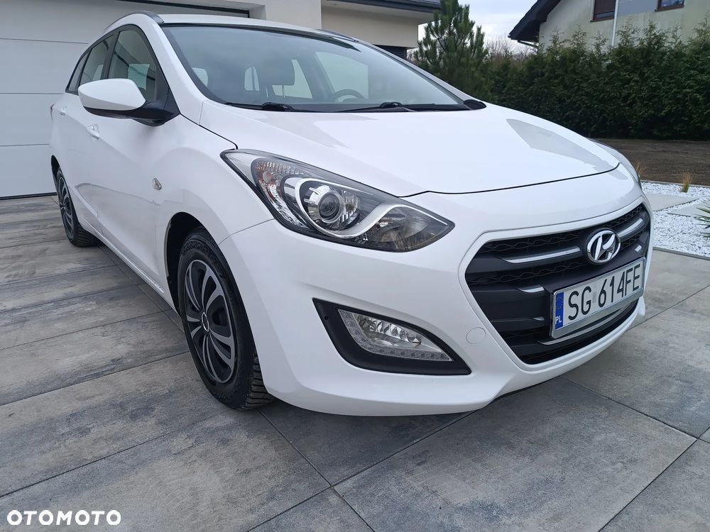 Hyundai i30 blue 1.6 CRDi Style - 35