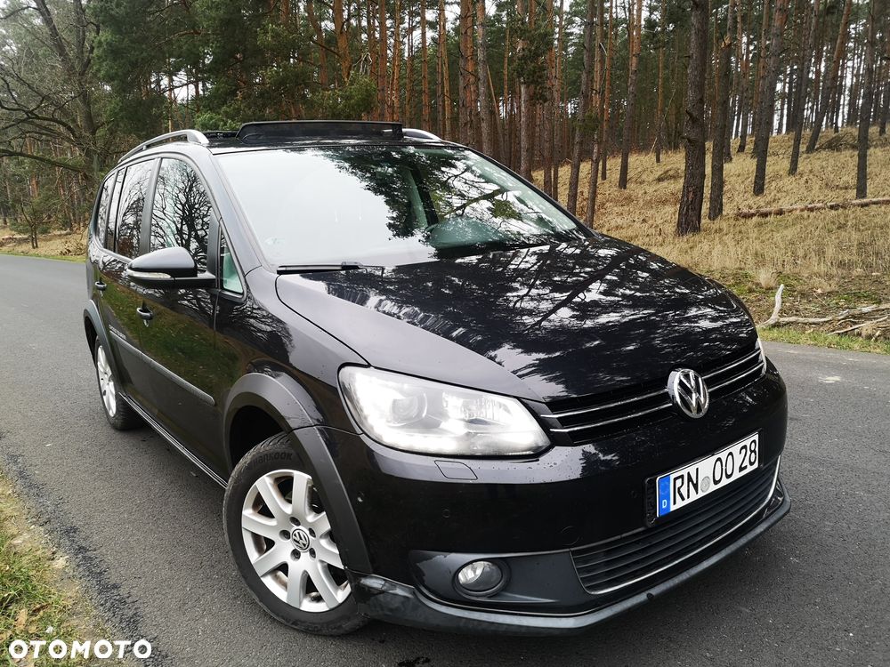 Volkswagen Touran 1.6 TDI DPF BlueMotion Technology DSG Comfortline - 2