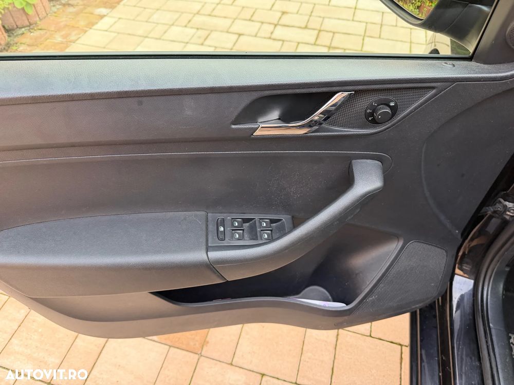 Skoda RAPID Spaceback 1.6 TDI Edition - 21