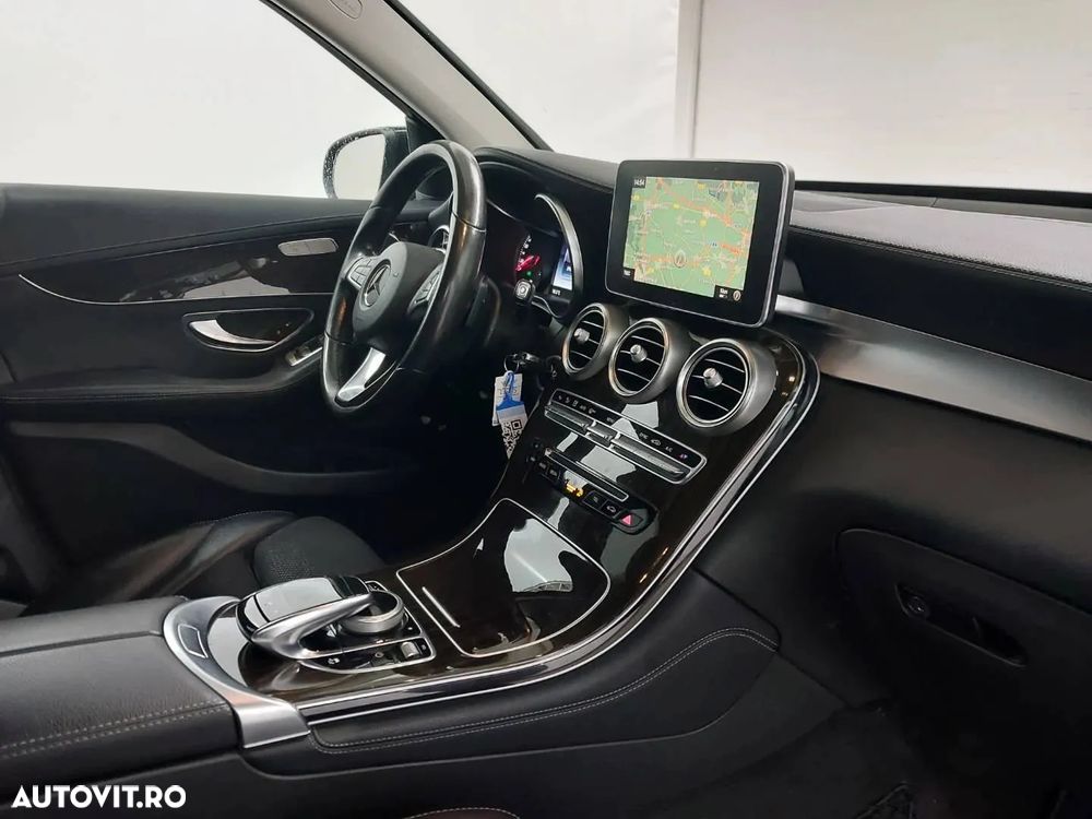 Mercedes-Benz GLC 250 d 4Matic 9G-TRONIC AMG Line - 5
