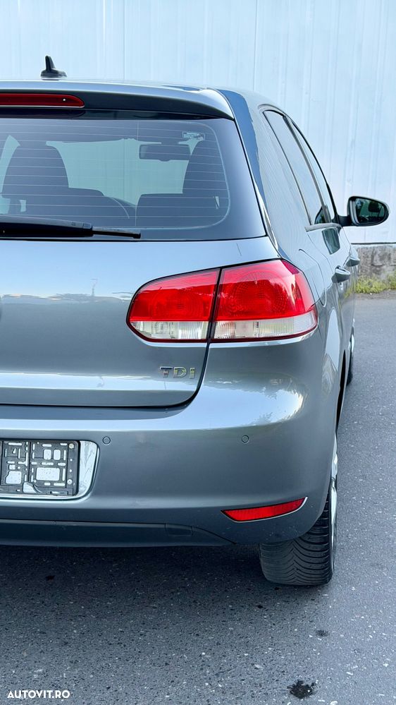 Volkswagen Golf 1.6 TDI BlueMotion Technology DPF Highline DSG - 8