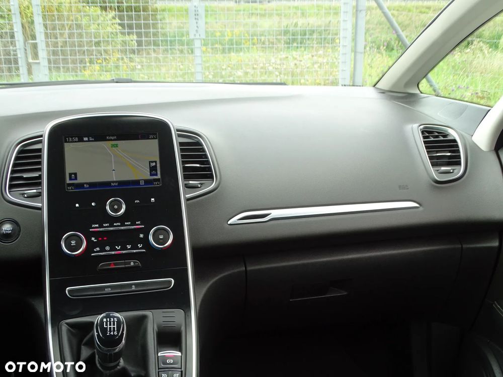 Renault Grand Scenic TCe 140 GPF LIMITED - 16