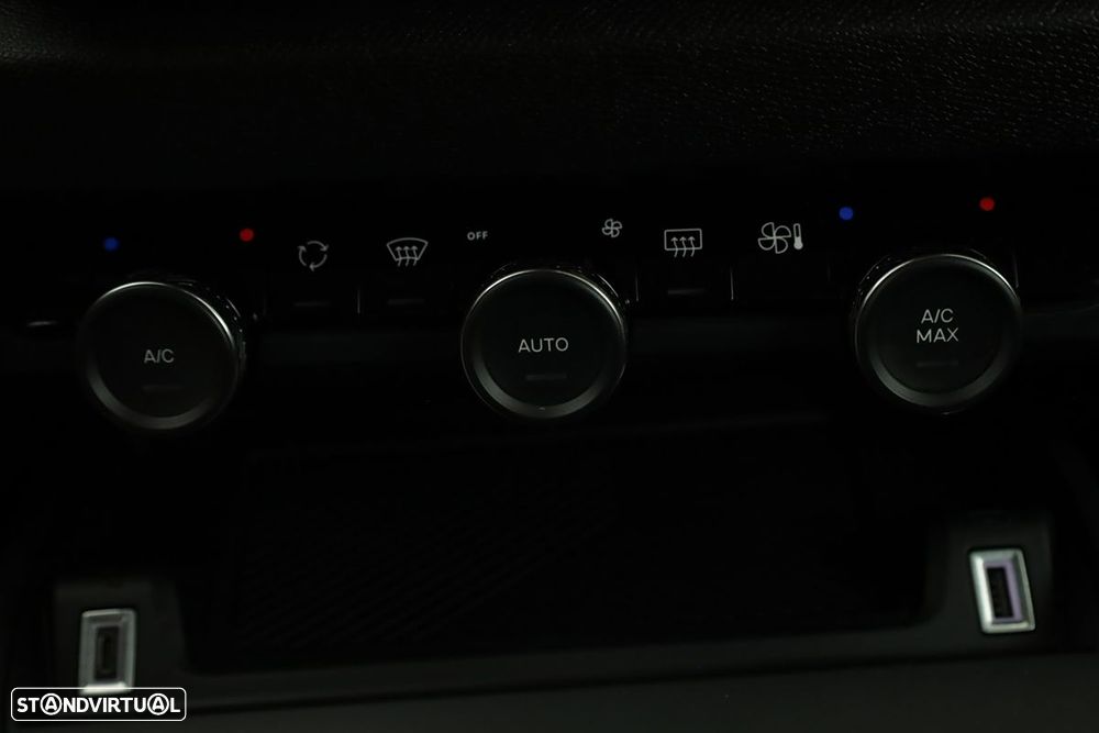 Citroën C4 1.2 PureTech Plus EAT8 - 13