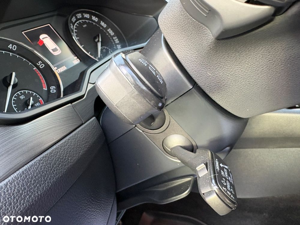 Skoda Superb 2.0 TDI Style DSG - 40