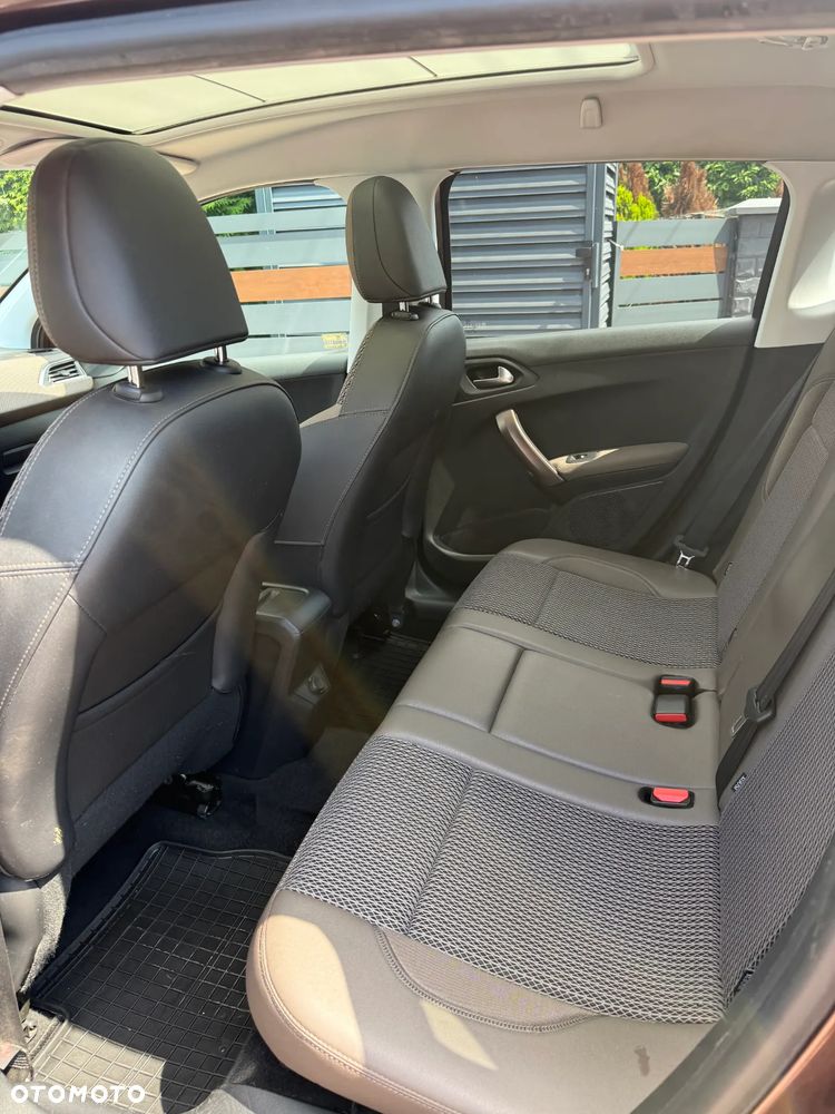 Peugeot 2008 e-HDi FAP 92 ETG6 STOP & START Allure - 10