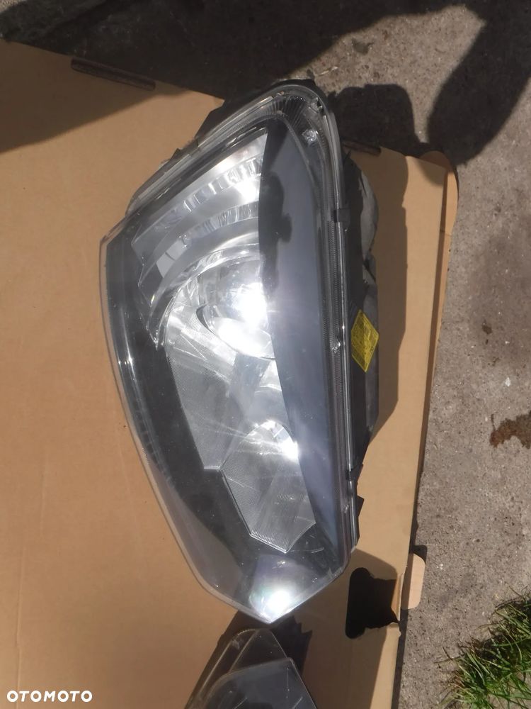 Skoda Yeti Lift xenon skretny lewy prawy lampa - 6