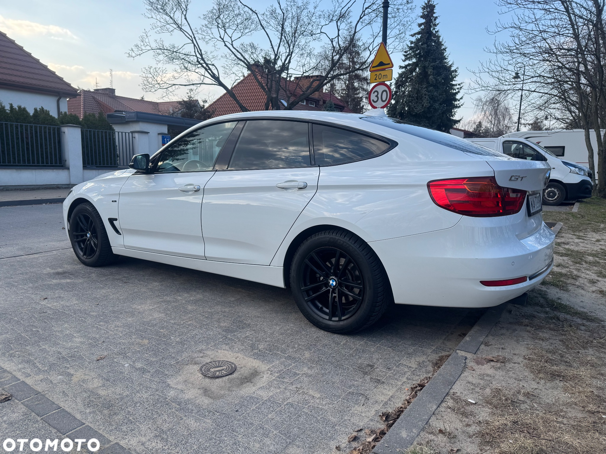BMW Seria 3 320i Sport Line - 13