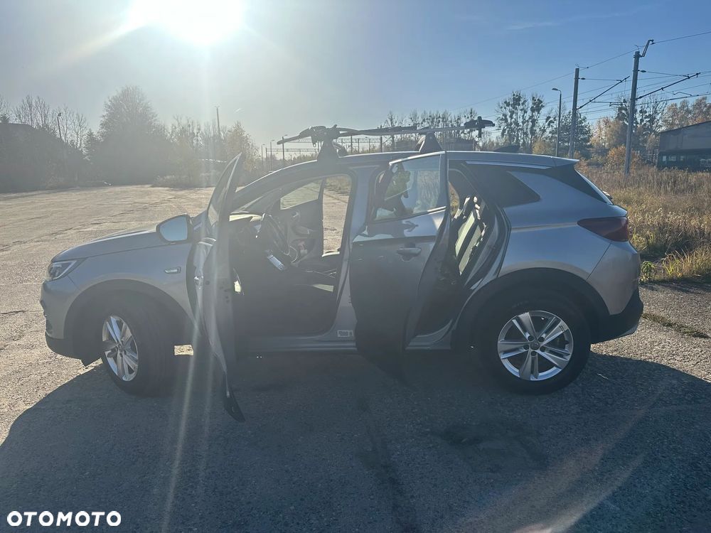 Opel Grandland X 1.2 T GPF Elite S&S - 11