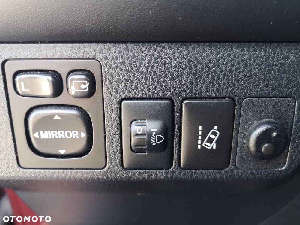 Toyota RAV4 2.0 D-4D Premium 4x2 - 21